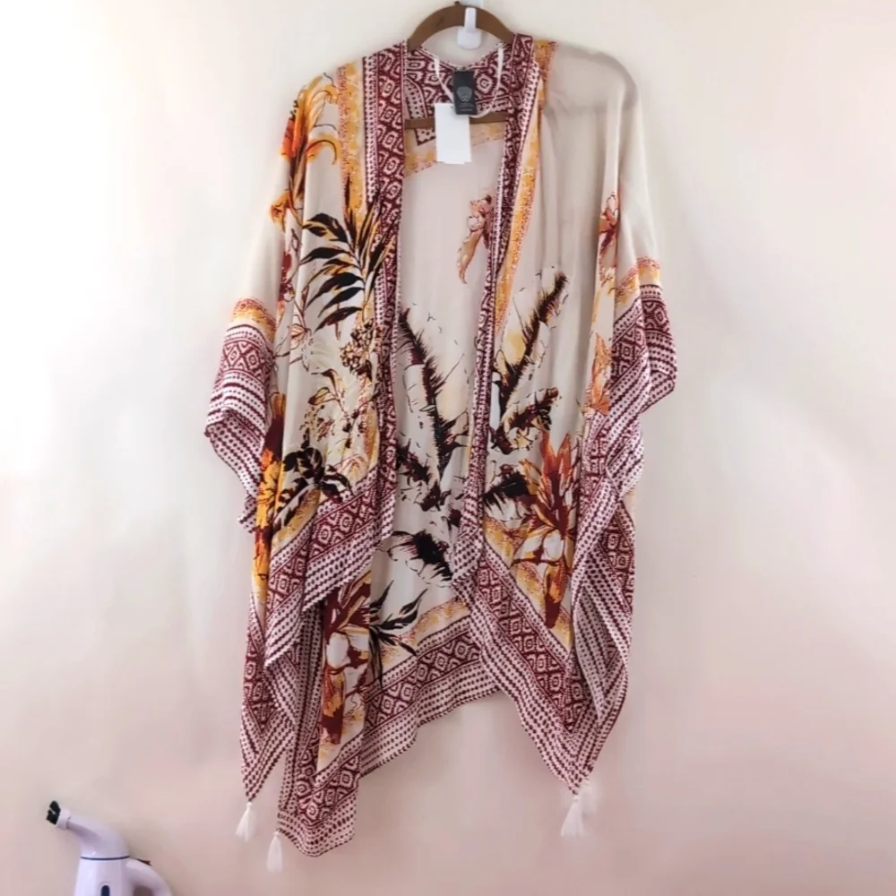 Vince Camuto Cream and Orange Shrug/Kimono One Size Fits Most NWTG
